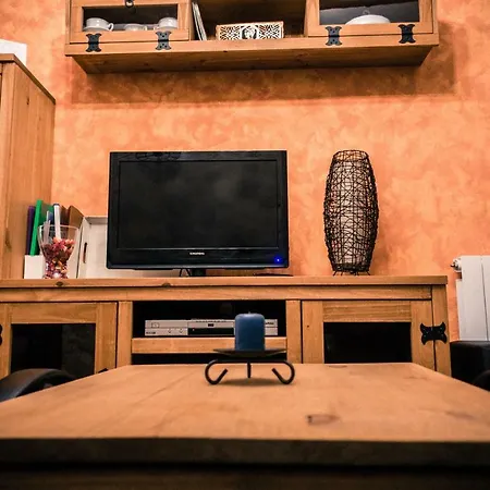 La Casa Del Medio *